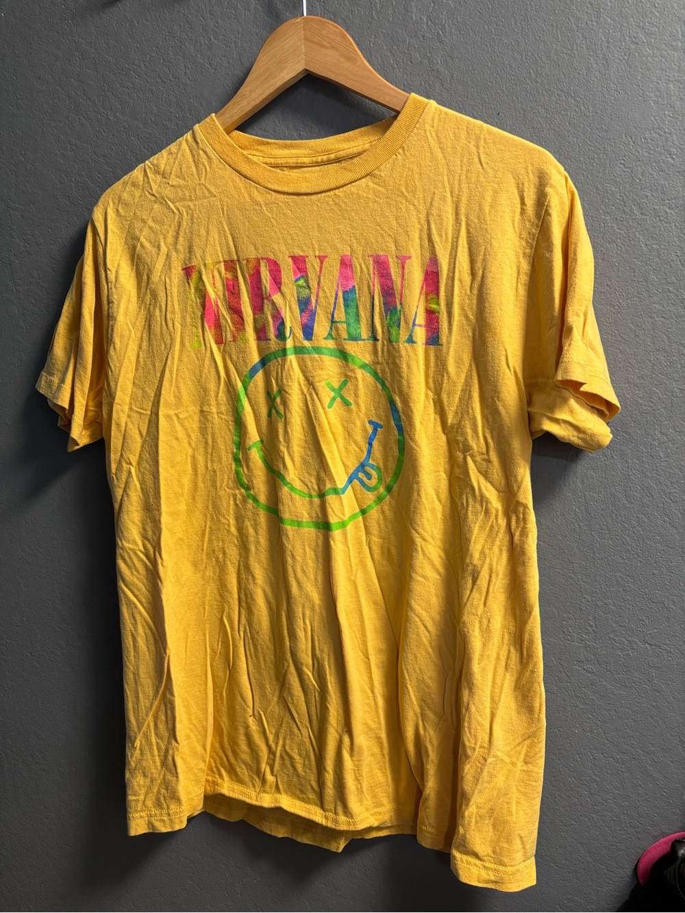Nirvana Smiley Face Logo Pink T-Shirt XL